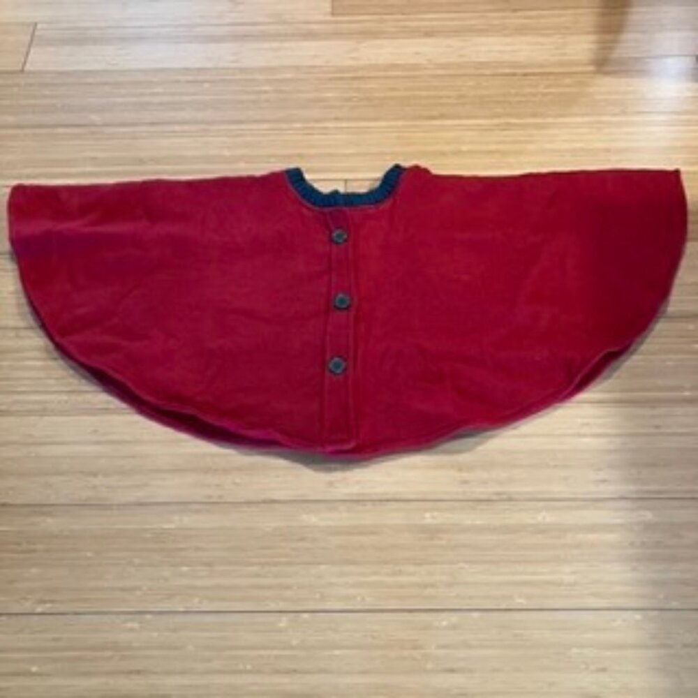 Holiday - Tree Skirt - Sweater Look